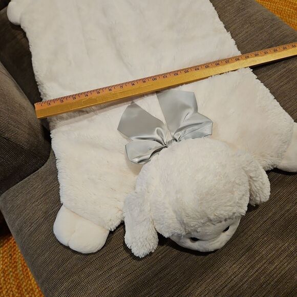 Lamby Cream Color with Mint Green Satin Bow Baby Mat Like New - Picture 9 of 12